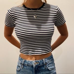 CROPPED TEE